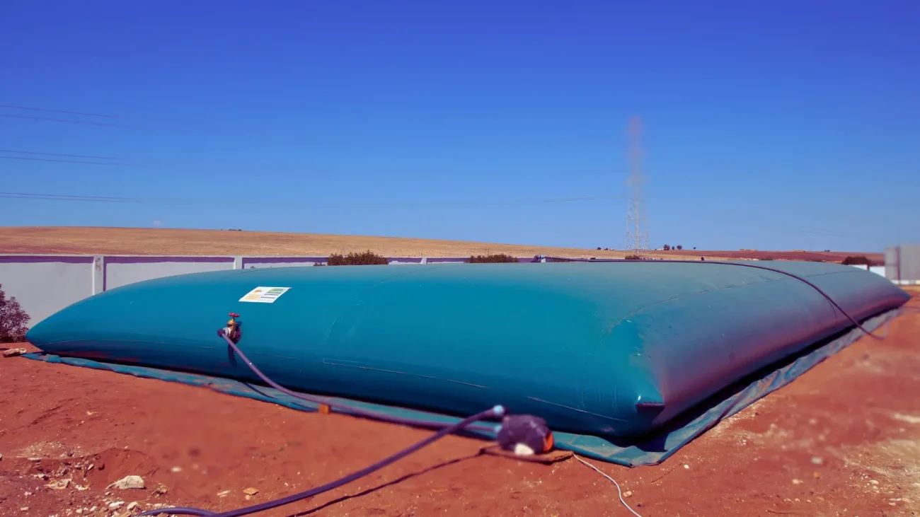 Flexibilní nádrž na vodu v zemědělské oblasti